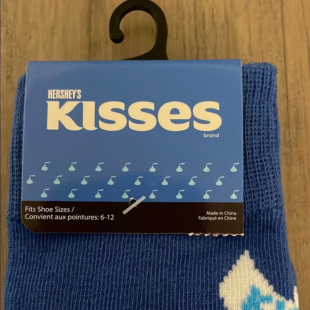 🏝️🎉Kiss Blue Socks